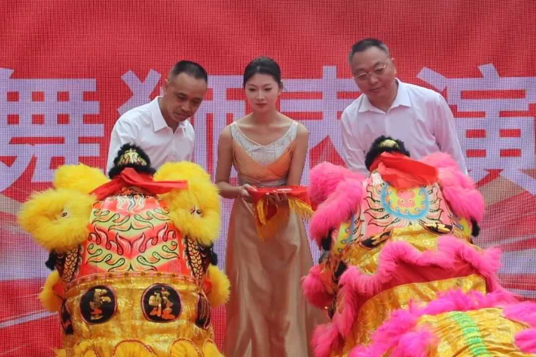 《神馬文化助力茵冠，開啟生物科技展示新征程》｜展廳設(shè)計(jì)公司